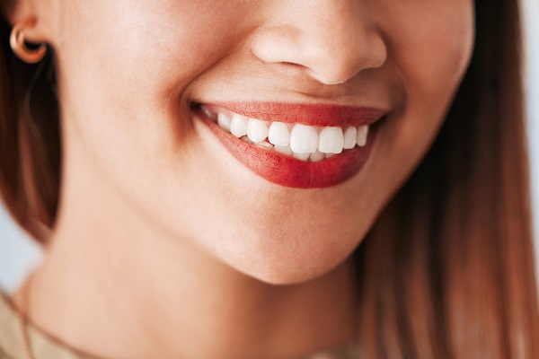 Reasons An Oral Surgeon Would Perform A Gum Graft